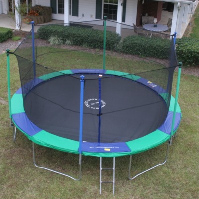 15' Trampoline Enclosure